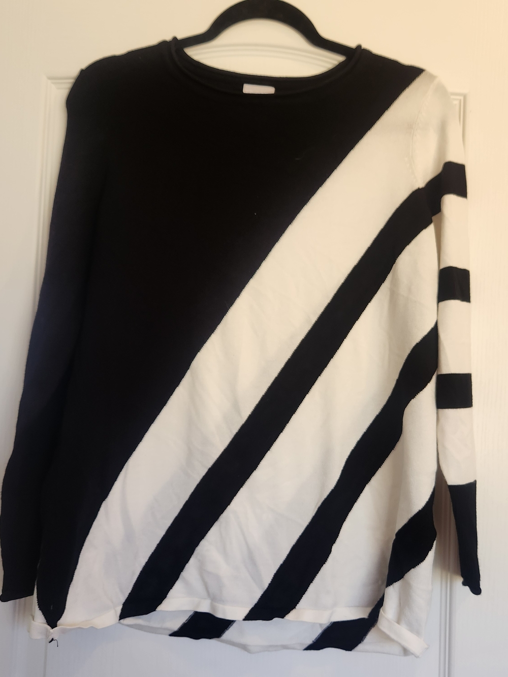 Chico's Black & White Diagonal Stripe Knit Top S Euc